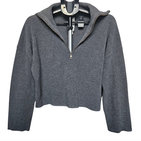 The Group Babaton Grey Rodin Sweater Size M - Picture 2 of 9